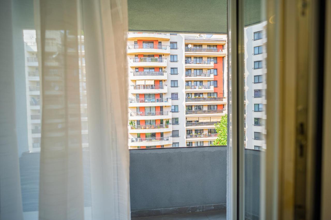 Refreshingly Chic: Newly Renovated 2Br Apartment Boekarest Buitenkant foto